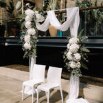 "Chic wedding flowers by a London wedding florist for 2026 brides
